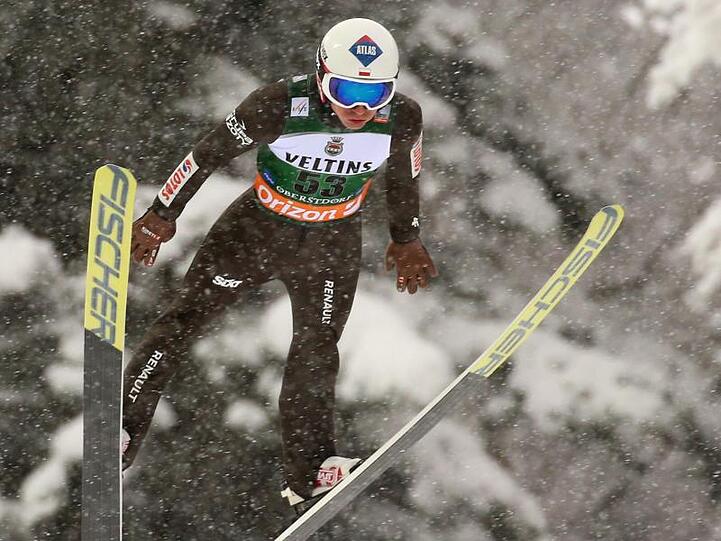 Kamil Stoch aus Polen in Aktion. Foto: Karl-Josef Hildenbrand
