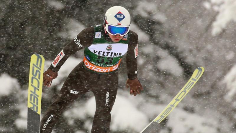 Kamil Stoch aus Polen in Aktion. Foto: Karl-Josef Hildenbrand Kamil Stoch aus Polen in Aktion. Foto: Karl-Josef Hildenbrand