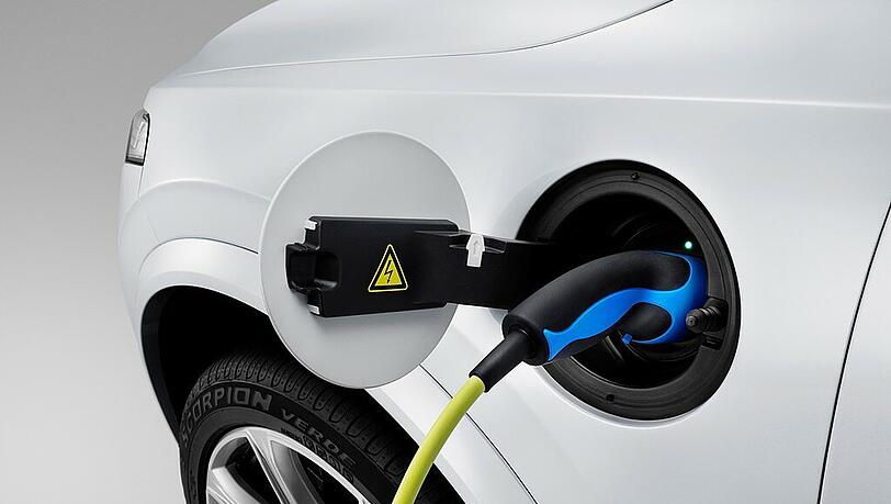 Viel Platz, viel Power und wenig Verbrauch: Der Volvo-Hybrid XC90 T8 Twin Power. Viel Platz, viel Power und wenig Verbrauch: Der Volvo-Hybrid XC90 T8 Twin Power.