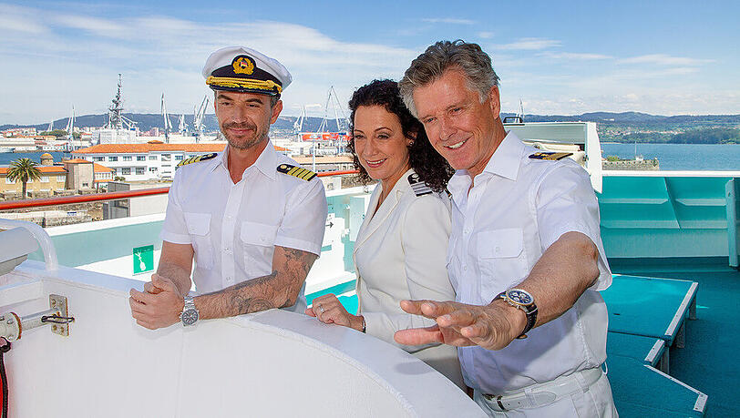 Die aktuelle "Traumschiff"-Crew: Kapitän Max Parger (Florian Silbereisen), Hanna Liebhold (Barbara Wussow) und Dr. Sander (Nick Wilder). Die aktuelle "Traumschiff"-Crew: Kapitän Max Parger (Florian Silbereisen), Hanna Liebhold (Barbara Wussow) und Dr. Sander (Nick Wilder).