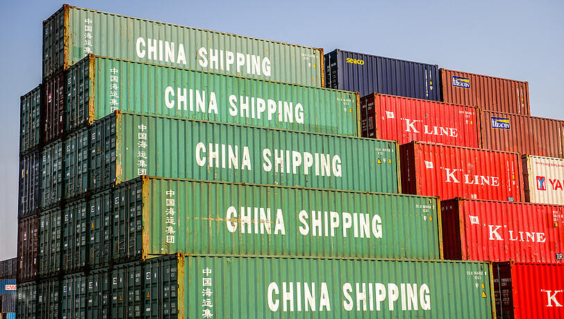 Zwischen China und Deutschland wurden Waren im Wert von knapp 170 Milliarden Euro ausgetauscht. Zwischen China und Deutschland wurden Waren im Wert von knapp 170 Milliarden Euro ausgetauscht.