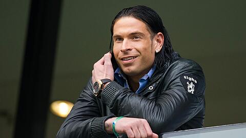 Mittlerweile Zuschauer: Der ehemalige Bremer Torhüter Tim Wiese sieht mit Sorgen die Spiele seines Ex-Vereins.