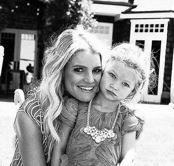 Jessica Simpson und die kleine Maxwell