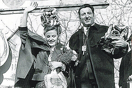 Da ging&rsquo;s hoch her: Uli I. Kreuzer (und Margot I.) war 1969 noch ein wichtiger Mann &ndash; der OB musste seiner Wahl zustimmen.