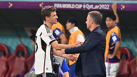 Wird in den nächsten Monaten nicht unter Hansi Flick in der Nationalmannschaft spielen: Bayern-Stürmer Thomas Müller. (Archivbild)