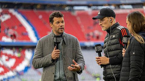 DAZN-Experte Michael Ballack (l.) sieht spielerisch bei den Bayern noch Luft nach oben.