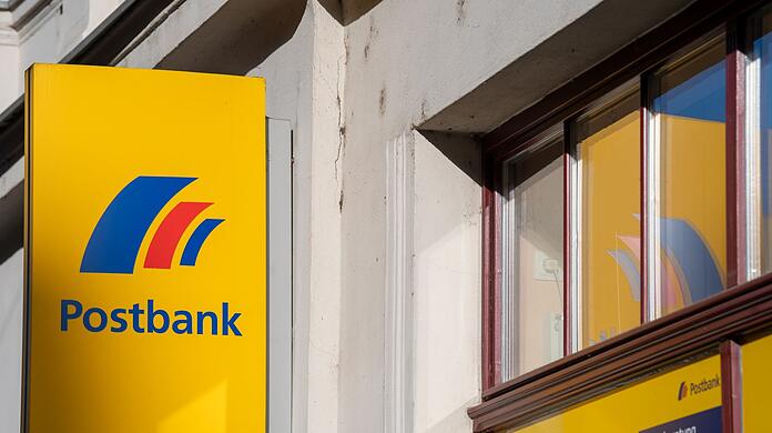 Bei der Postbank wird gestreikt – nun auch in München. (Symbolbild)