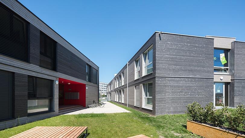 Kleine Wohnung auf Zeit: Diese "Popup"-Wohnheime aus Wien dienen der Stadt als Vorbild, um die angespannte Lage für junge Münchner auf dem Wohnungsmarkt zu lindern. Kleine Wohnung auf Zeit: Diese "Popup"-Wohnheime aus Wien dienen der Stadt als Vorbild, um die angespannte Lage für junge Münchner auf dem Wohnungsmarkt zu lindern.