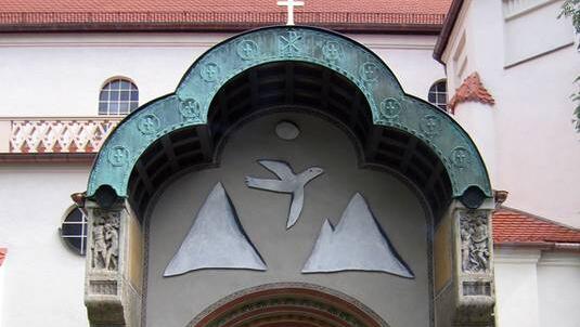 Die Erlöserkirche an der Münchner Freiheit. Die Erlöserkirche an der Münchner Freiheit.