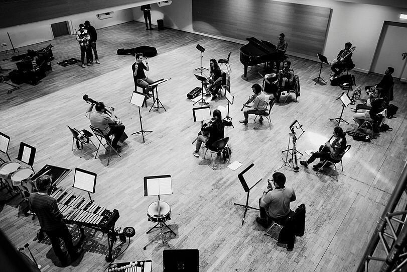 Das Jewish Chamber Orchestra achtete bei den Proben für das Konzert auf den Sicherheitsabstand.