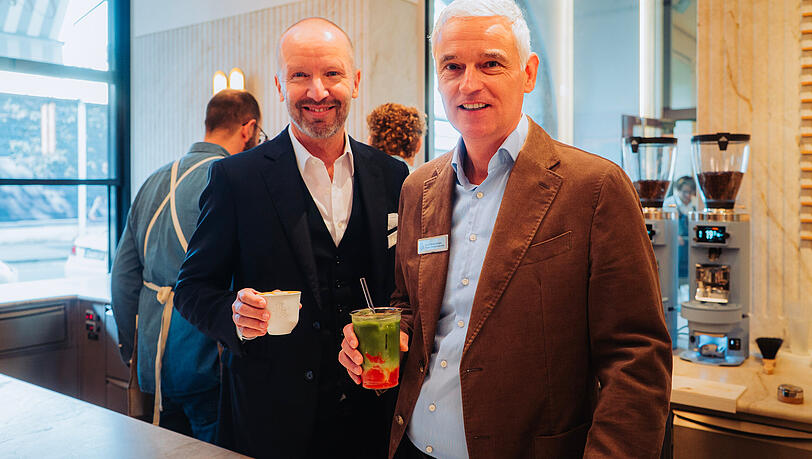 Florian Randlkofer (l.) und Johannes Dengler eröffnen gemeinsam den neuen Dallmayr Coffee Club in der Dienerstraße.