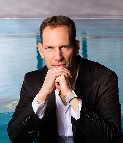 Der frühere Weltklasse-Schwimmer Dr. Christian Tröger berät aus Sauerlach bei München als selbst­ständiger Marketing-Experte Unter­nehmen, Verbände, Medien und Sponsoren.