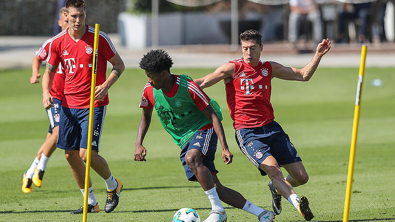 Nächste Runde in der Vorbereitung auf das Spiel bei Werder Bremen - die Bilder vom Mittwochstraining des FC Bayern.