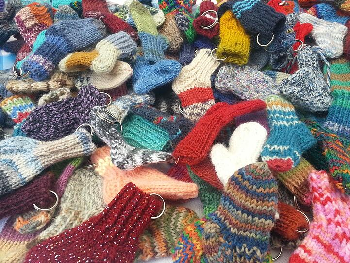 Gute gegen kalte Füße: selbstgestrickte Socken. Foto: Diakonie Hasenbergl