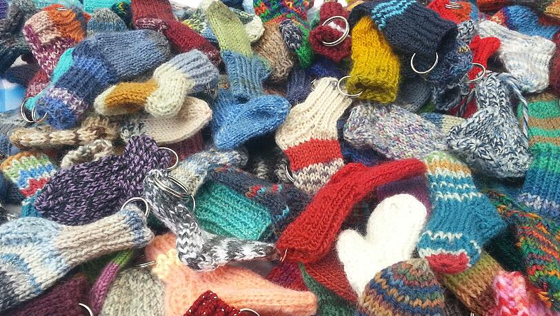Gute gegen kalte Füße: selbstgestrickte Socken. Foto: Diakonie Hasenbergl Gute gegen kalte Füße: selbstgestrickte Socken. Foto: Diakonie Hasenbergl