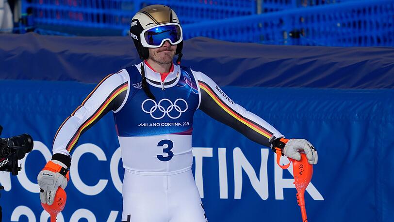Zu wenig f&uuml;r eine Medaille: Linus Stra&szlig;er nach dem Slalom.