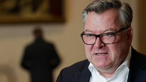 Landtagsabgeordneter und bald Justizminister: Josef Schmid.
