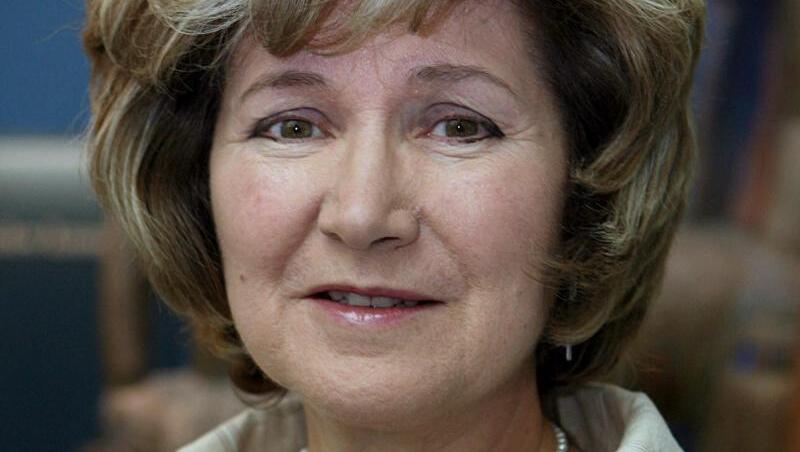 Die portugiesische Autorin Lidia Jorge erhält 2020 den FIL-Preis für Literatur in romanischer Sprache. Die portugiesische Autorin Lidia Jorge erhält 2020 den FIL-Preis für Literatur in romanischer Sprache.