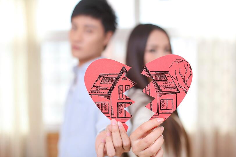 Immobilien sind oft langlebiger als Gefühle: Wer gemeinsam baut, sollte sich vertraglich absichern.