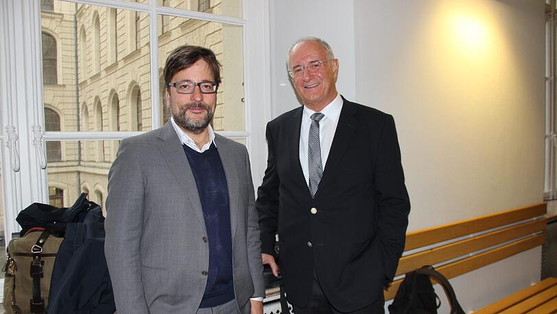 Robert Scheerer (rechts) mit seinem Anwalt Markus Spitzweg. Robert Scheerer (rechts) mit seinem Anwalt Markus Spitzweg.