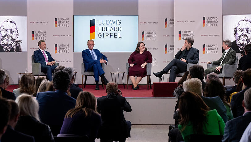 Die große Politik war auch schon in den vergangenen Jahren zu Gast am Tegernsee: Christian Lindner, Friedrich Merz, Ricarda Lang, Lars Klingbeil und Moderator Nikolaus Blome. Die große Politik war auch schon in den vergangenen Jahren zu Gast am Tegernsee: Christian Lindner, Friedrich Merz, Ricarda Lang, Lars Klingbeil und Moderator Nikolaus Blome.
