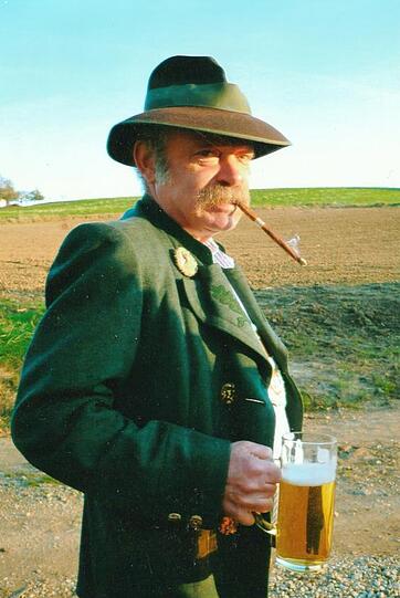 Bilderbuch-Wirt: Konrad Walser.