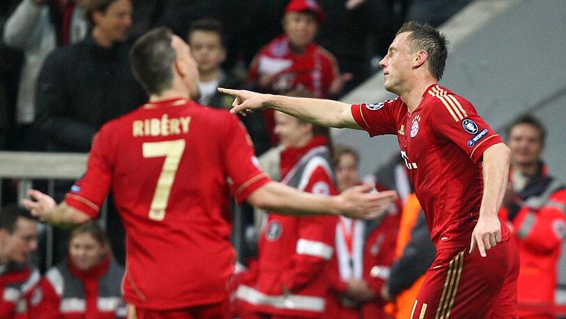 3. April 2012: Ivica Olic (rechts) lässt sich von Bayern-Kollege Franck Ribéry für seinen Treffer zum 2:0 im Champions-League-Viertelfinalspiel gegen Olympique Marseille feiern. 3. April 2012: Ivica Olic (rechts) lässt sich von Bayern-Kollege Franck Ribéry für seinen Treffer zum 2:0 im Champions-League-Viertelfinalspiel gegen Olympique Marseille feiern.