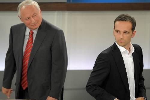 Diese Blicke sprechen Bände: Oskar Lafontaine wird zum Königsmacher für Heiko Maas.