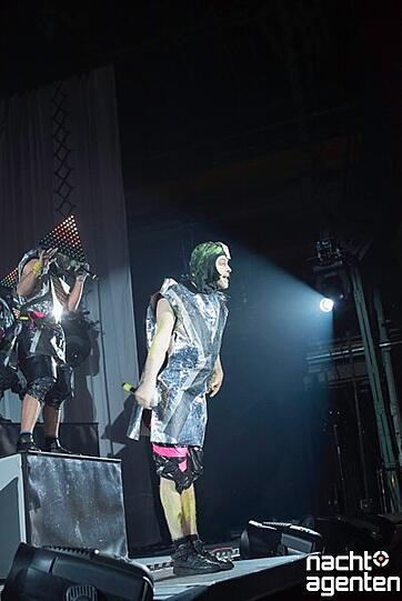 Hip-Hop a la Deichkind. Bilder von der fulminanten Show am 23.11 im Zenith in München.