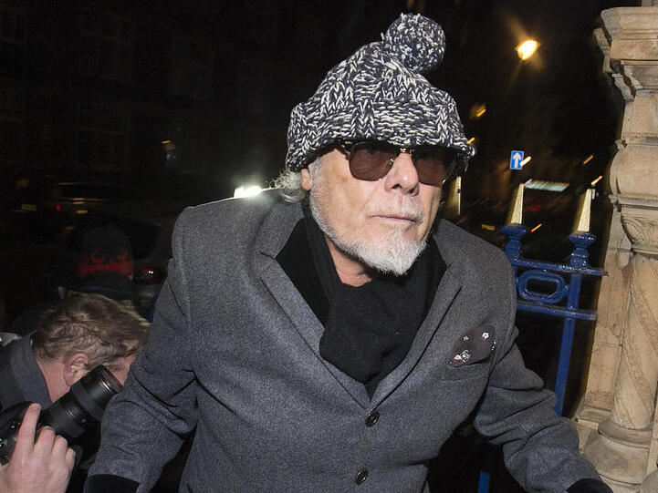 Gary Glitter nach seiner Festnahme im Oktober 2012
