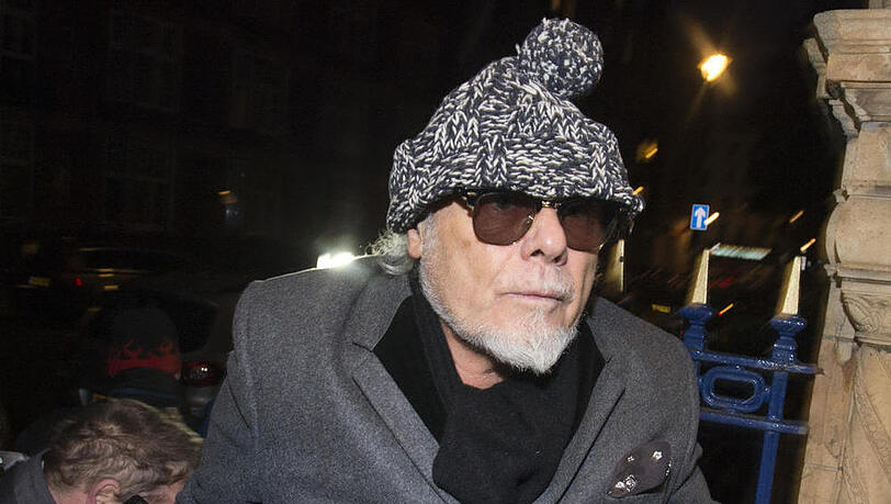 Gary Glitter nach seiner Festnahme im Oktober 2012 Gary Glitter nach seiner Festnahme im Oktober 2012