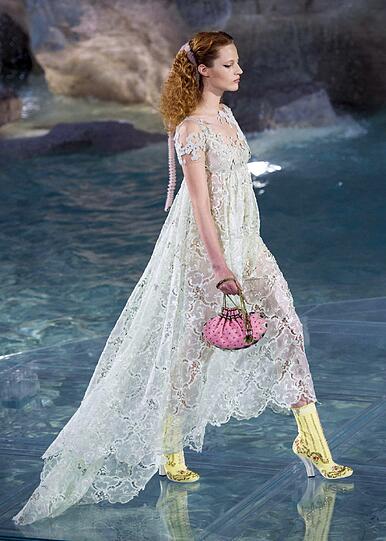Fendi zeigt in Rom eine spekatkuläre Show