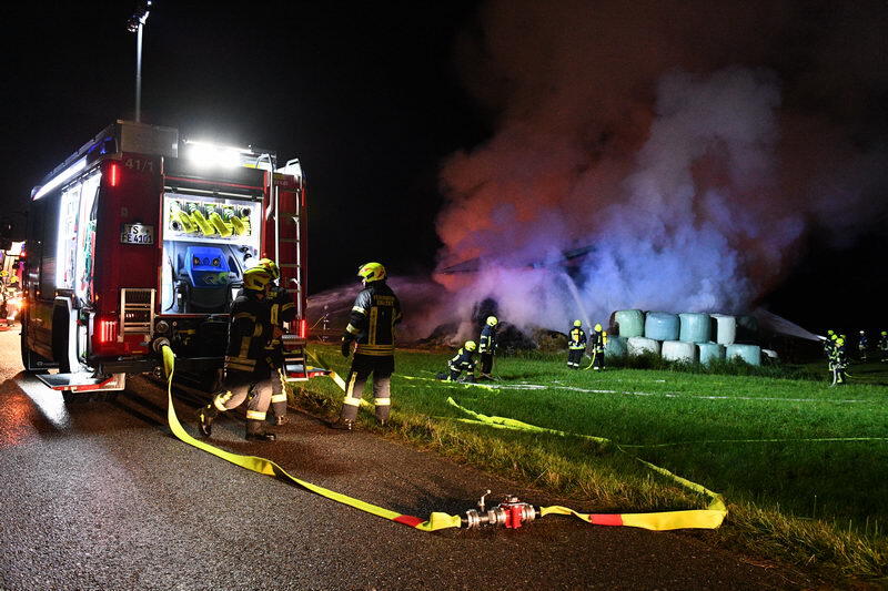 Bei dem Scheunenbrand in Grabenstätt wurde zum Glück niemand verletzt.