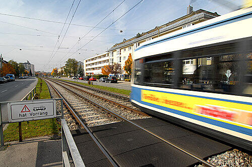 Bei diesem Gleisübergang der Münchner Tram in der Kreillerstrasse kam es schon oft zu Unfällen.