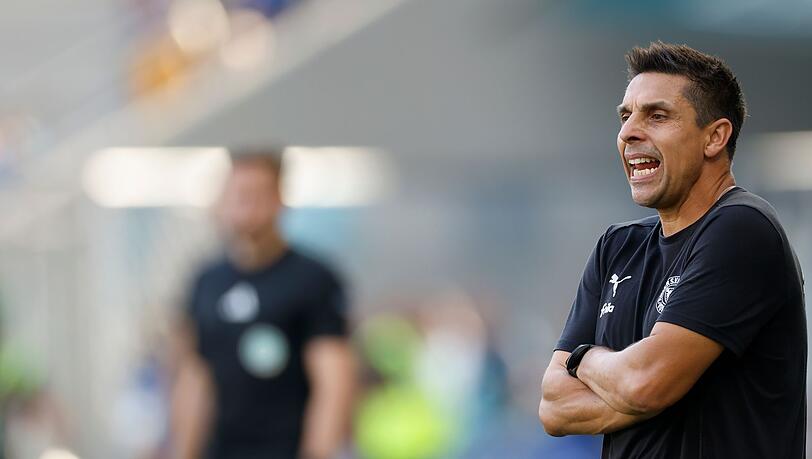 Kiel muss ohne den Rot-gesperrten Trainer Marcel Rapp gegen Bayern München antreten.