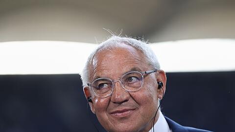 Felix Magath während eines Interviews.