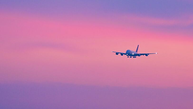 Die Lage im Nahen Osten wirkt sich auch auf den Luftverkehr in Deutschland aus. Viele Fl&uuml;ge fallen aus.
