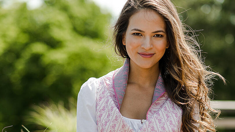 "Miss Earth"-Vize Katia Wagner ist das Kukla--Kampagnen-Model "Miss Earth"-Vize Katia Wagner ist das Kukla--Kampagnen-Model