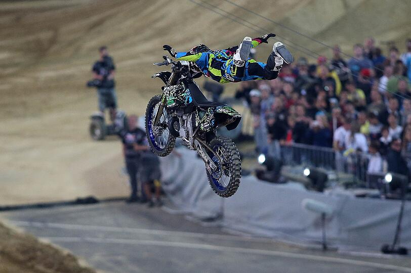 Am Samstag haben die X-Fighters in München Station gemacht - und spektakuläre Stunts gezeigt. Mit von der Partie beim letzten Stopp vor dem Finale in Sydney: Die Stars der Szene rund um den Spanier Dany Torres.
