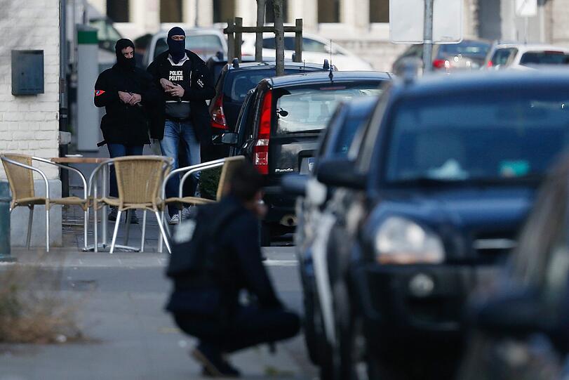 In Brüssel kam es zu einer Schießerei zwischen Polizisten und Terrorismusverdächtigen.