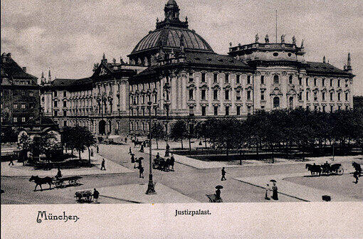 Der Justizpalast vor hundert Jahren . . .