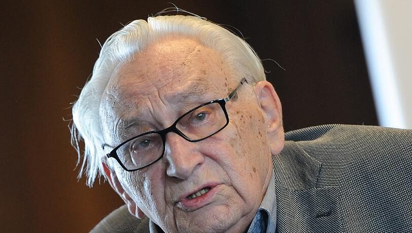 Egon Bahr war ein enger Vertrauter des langjährigen SPD-Vorsitzenden Willy Brandt. Egon Bahr war ein enger Vertrauter des langjährigen SPD-Vorsitzenden Willy Brandt.