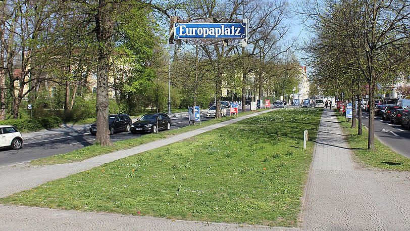 Ein bisserl Wiese, sonst nix: der Europaplatz.