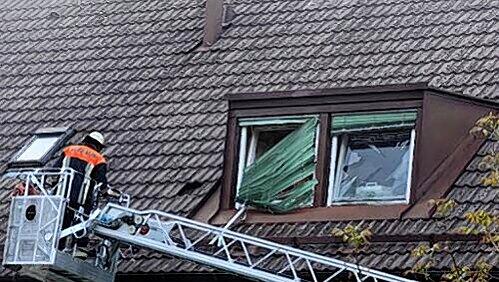 Gas-Unfall in der Wohung einer 19-Jährigen: War ein Feuerzeug schuld? Gas-Unfall in der Wohung einer 19-Jährigen: War ein Feuerzeug schuld?