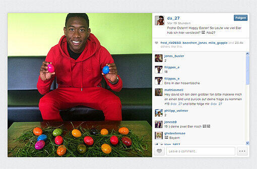 Wie viele Eier hat FCB-Star David Alaba mit auf dem Bild? Für die Fans des Wiener Schelms sind es 19: 17 bunt angemalte und zwei versteckt in seiner Hose...