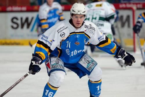 Darf mit den neuen NHL-Stars stürmen: EHC-Stürmer Martin Buchwieser.