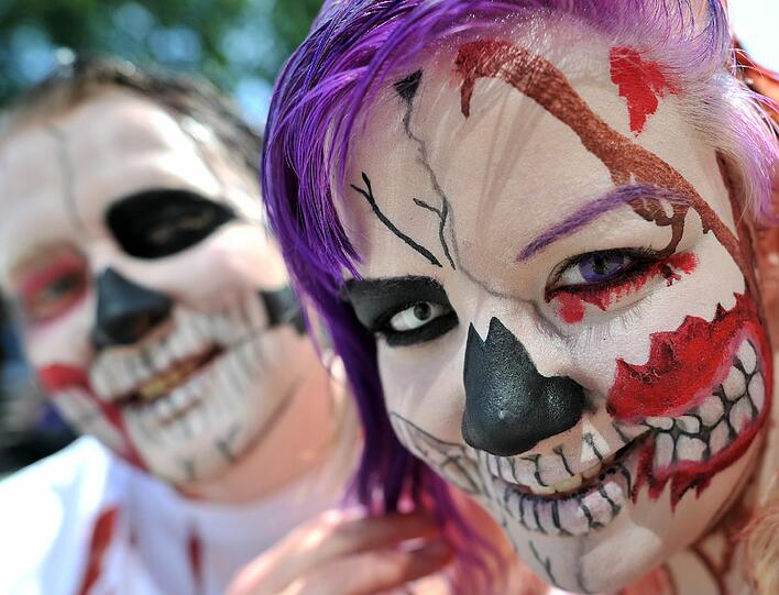 Schrill, wild, skurril: So ausgeflippt gehts beim Wave-Gotik-Treffen in Leipzig zu! Die besten Bilder zum Durchklicken!