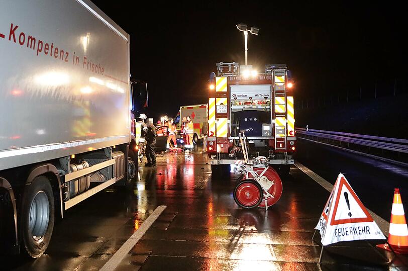 Die Autobahn wurde nach dem Unfall für 20 Minuten gesperrt.