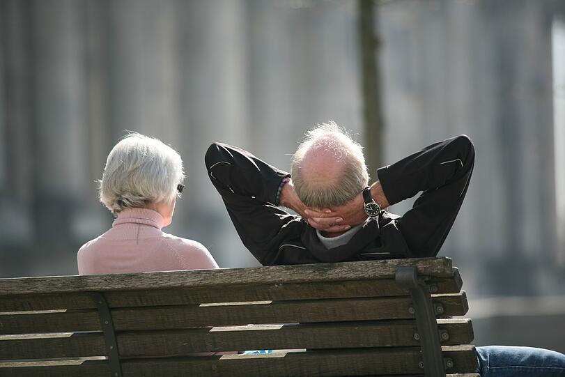 Die vor eineinhalb Jahren eingeführte Rente mit 63 ist bei älteren Arbeitnehmern sehr gefragt.