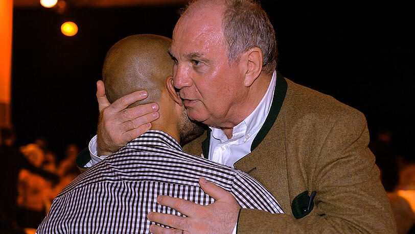 Bald sind sie wieder vereint: Pep Guardiola (l.) und Uli Hoeneß - hier auf der Meisterfeier im Mai 2014. Bald sind sie wieder vereint: Pep Guardiola (l.) und Uli Hoeneß - hier auf der Meisterfeier im Mai 2014.